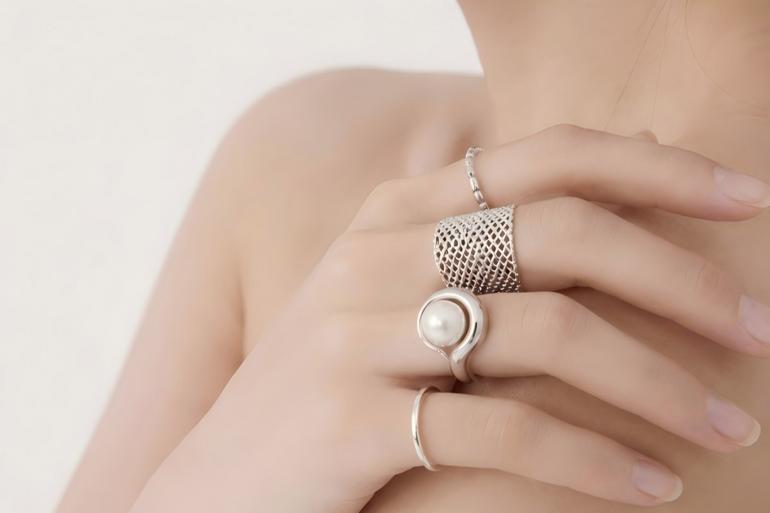 How to Stack Rings Like a Stylist