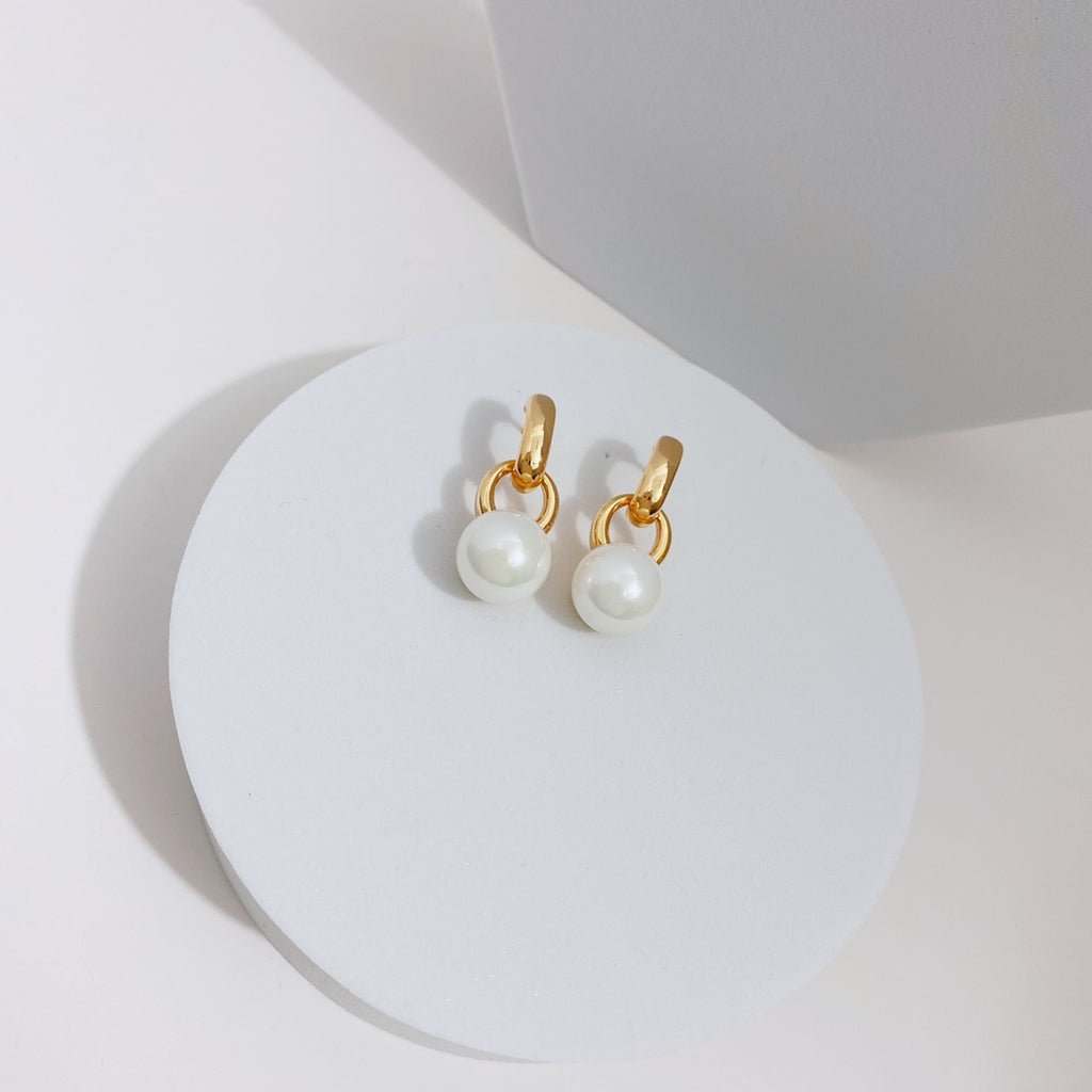 Mother-of-Pearl Drop Earrings — Mother-of-Pearl & 18K Gold Vermeil | SENLORE