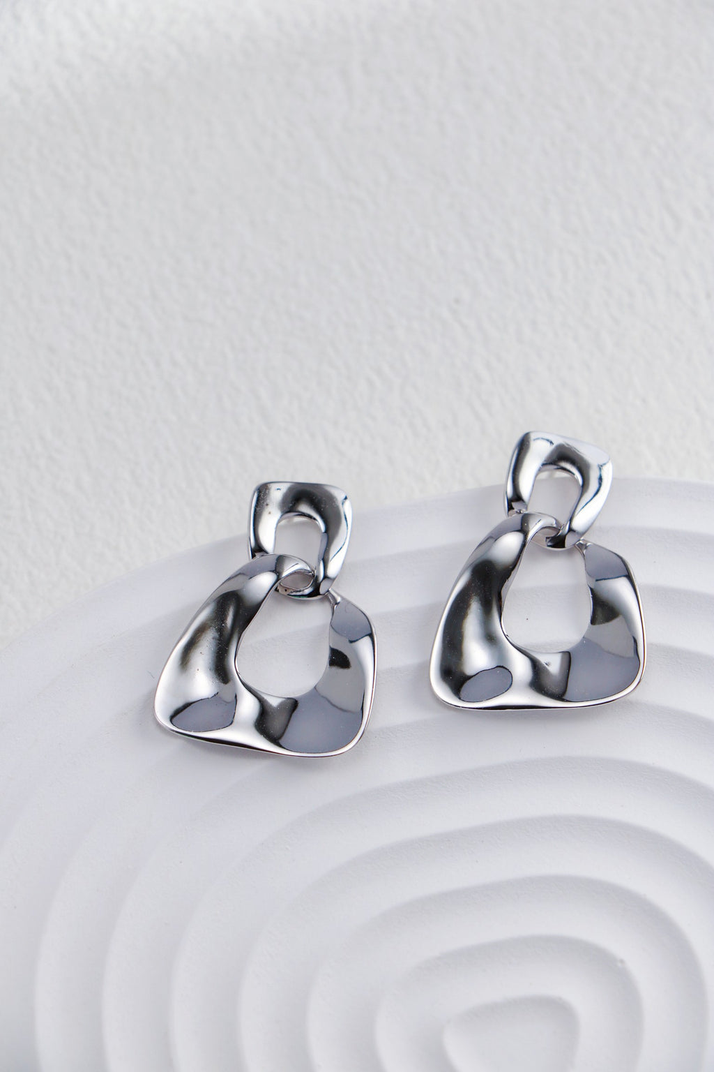 Minimalist Hoop Earrings — Sterling Silver Hoop | SENLORE