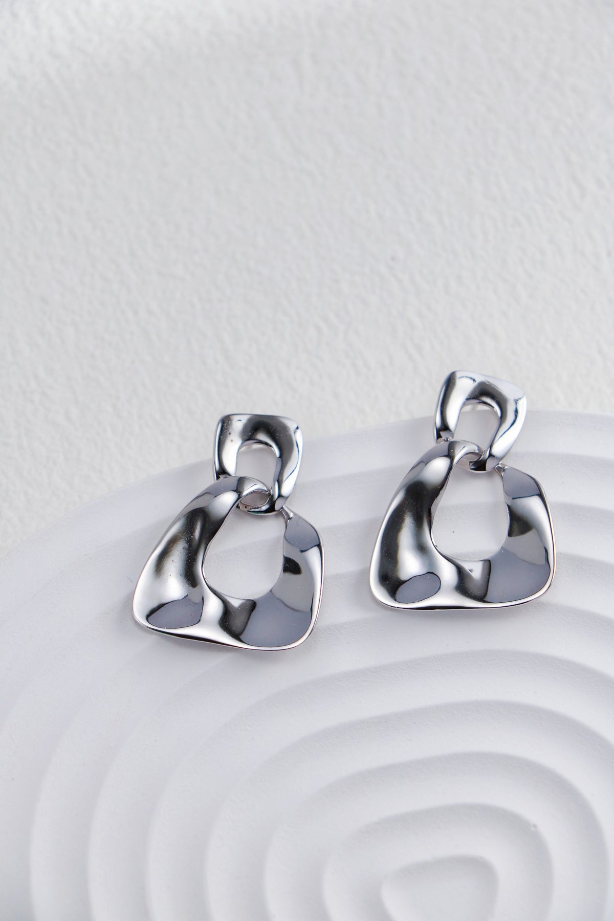 Minimalist Hoop Earrings — Sterling Silver Hoop | SENLORE