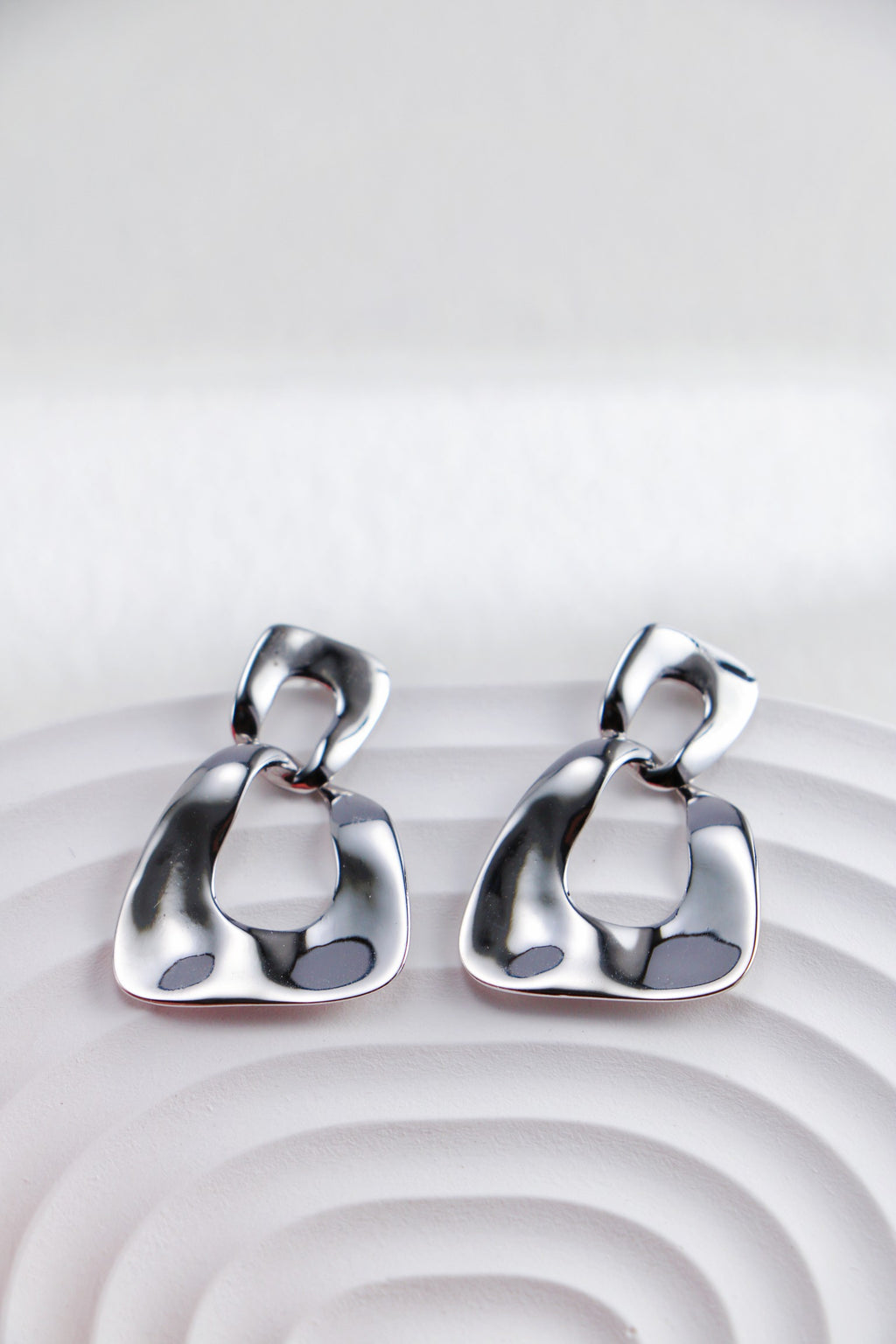 Minimalist Hoop Earrings — Sterling Silver Hoop | SENLORE