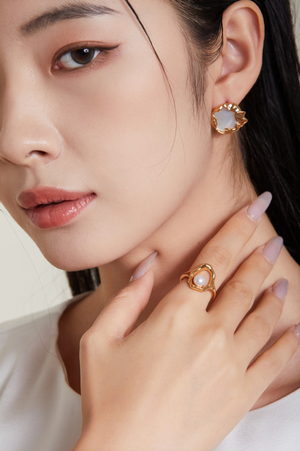 Mother-of-Pearl Earrings — Mother-of-Pearl & 18K Gold Vermeil | SENLORE