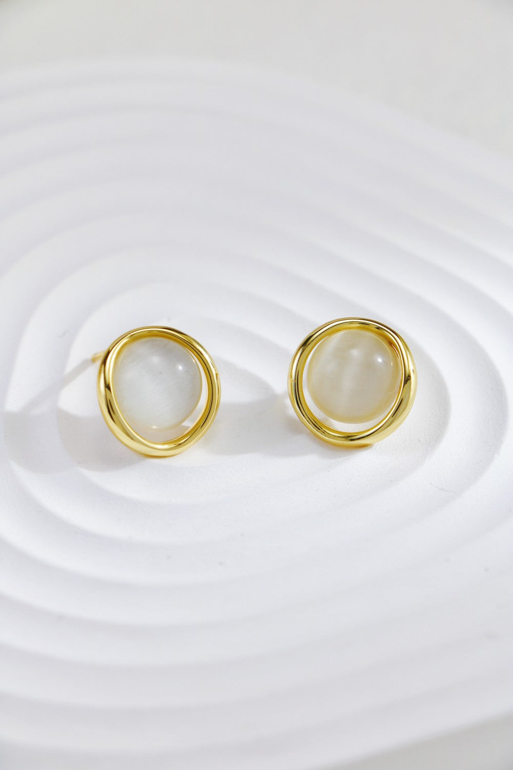 Cat's Eye Drop Earrings — Cat's Eye & 18K Gold Vermeil | SENLORE