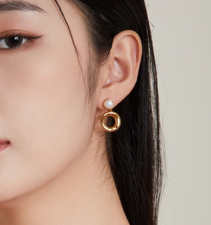 Freshwater Pearl Drop Earrings — Pearl & Sterling Silver | SENLORE