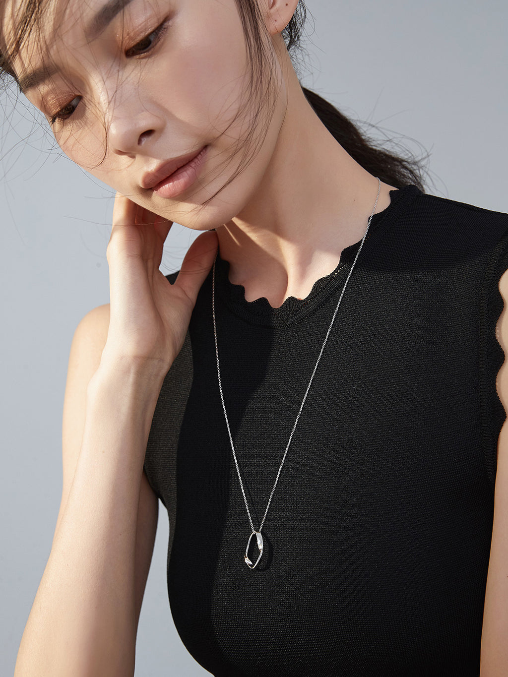 Twist Design Necklace — Sterling Silver | SENLORE