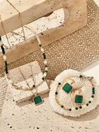 SENLORE Malachite Necklace – Side View