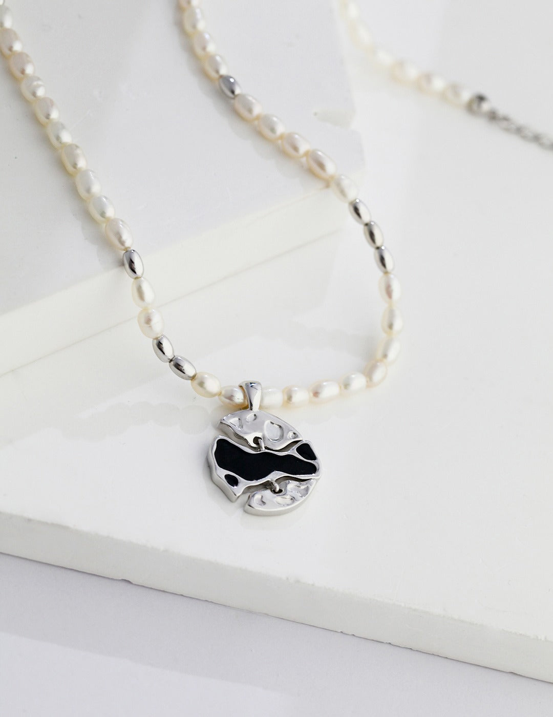 Textured Pearl Necklace — Sterling Silver, 18K Gold Vermeil, natural freshwater pearl | SENLORE