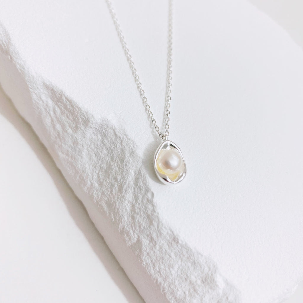 Freshwater Pearl Necklace — Pearl & Sterling Silver | SENLORE