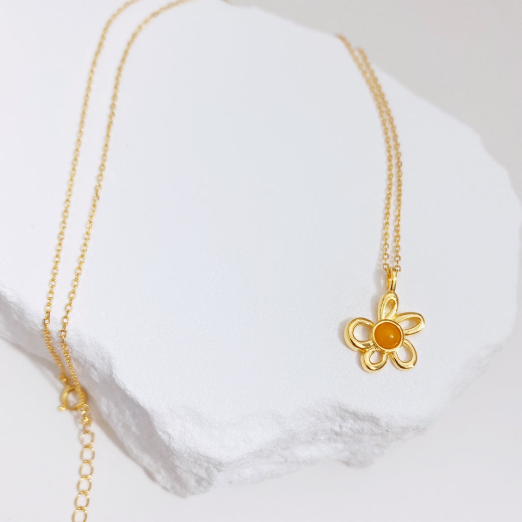 Amber Flower Necklace — Amber, Sterling Silver & 18K Gold Vermeil | SENLORE