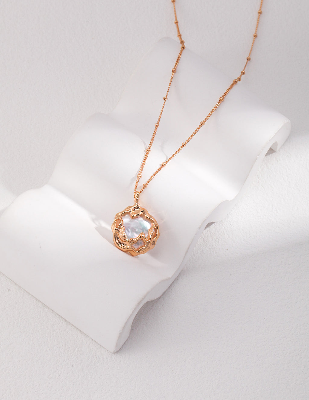 Baroque Vine Pearl Necklace — 18K Gold Vermeil, natural baroque pearl | SENLORE