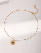 SENLORE Green Agate Necklace – Detail Close-up