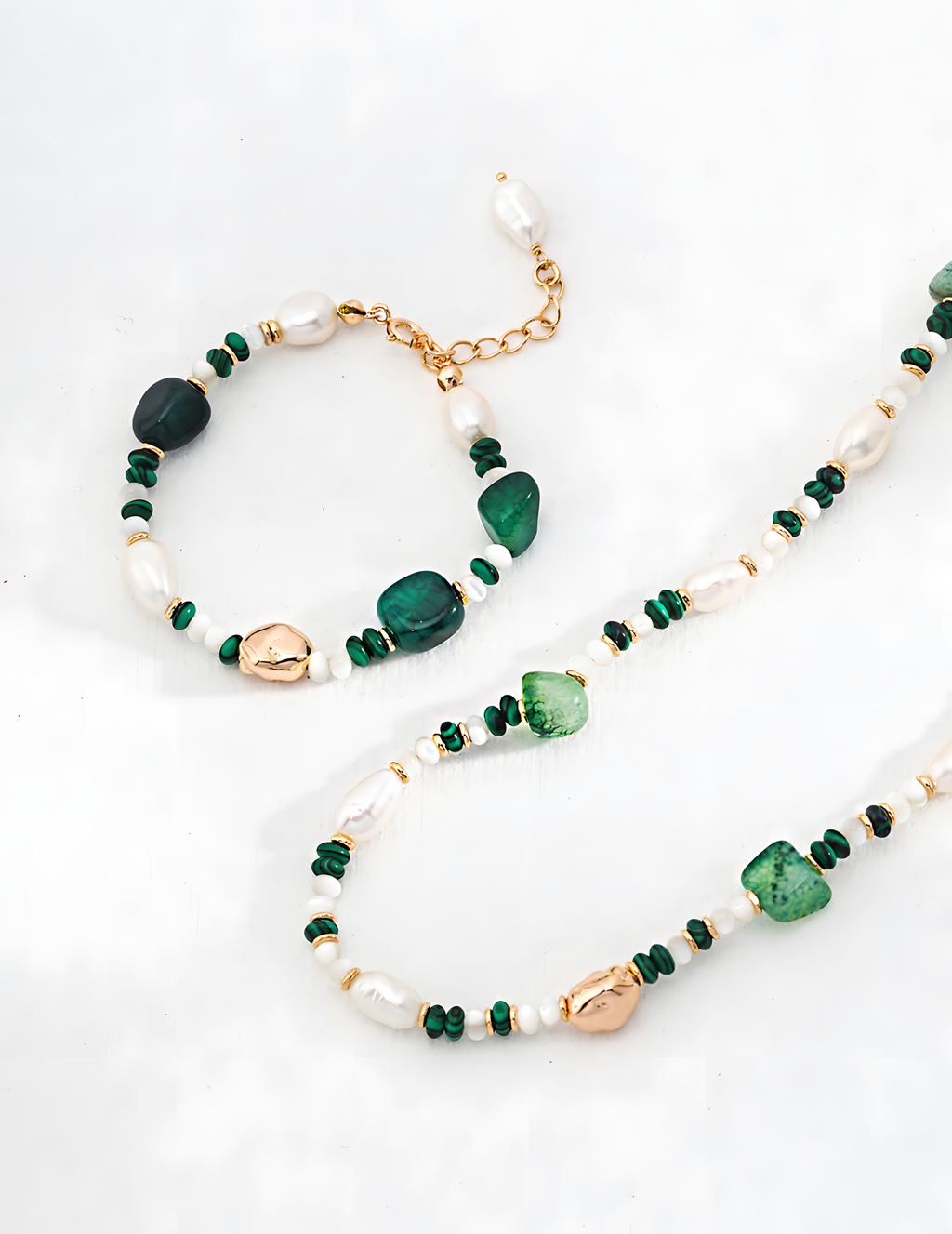 SENLORE Pearl Agate Necklace – Front View