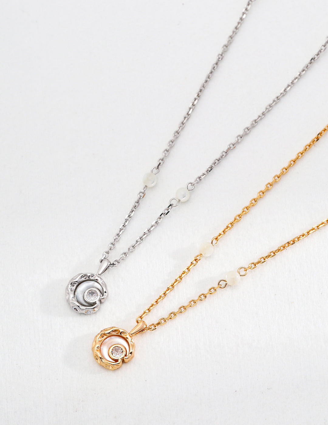 SENLORE Elegant Sterling Silver Necklace – Side View