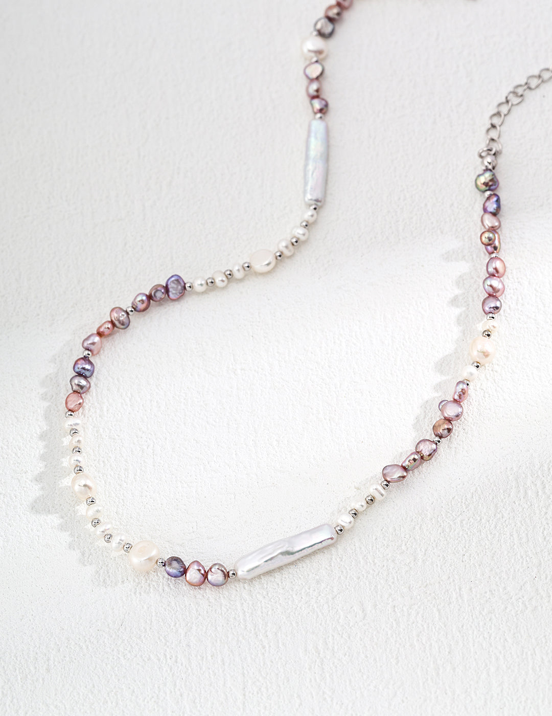 SENLORE Minimalist Natural Pearl Necklace – Side View