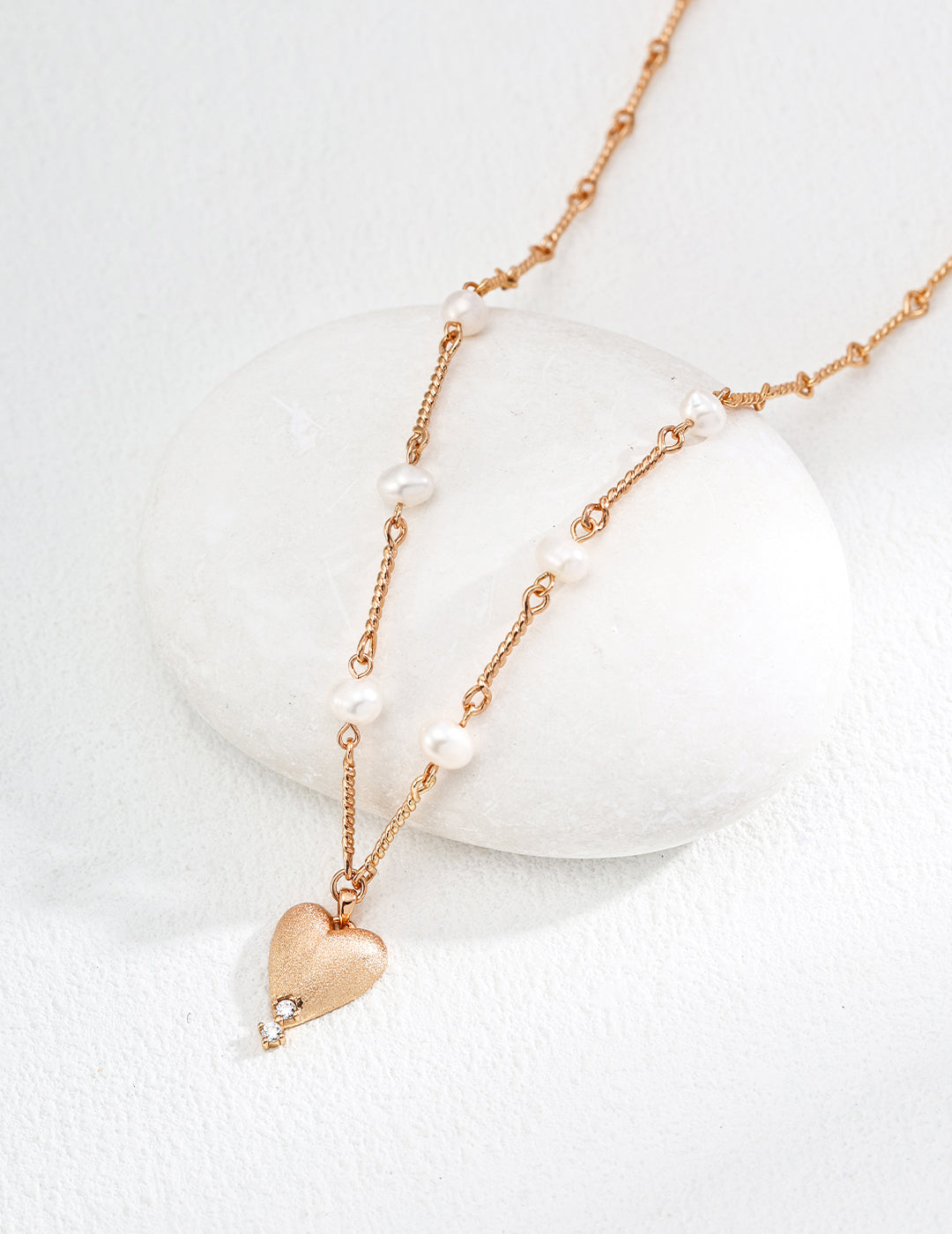 Frosted Heart Pearl Necklace — 18K Gold Vermeil, natural freshwater pearl, cubic zirconia | SENLORE
