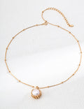 SENLORE Wood Grain Pearl Necklace – Detail Close-up