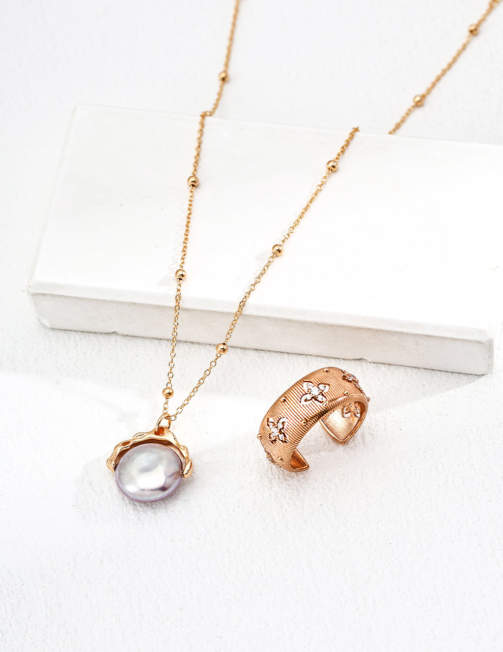 Button Pearl Necklace — 18K Gold Vermeil, natural freshwater pearl | SENLORE