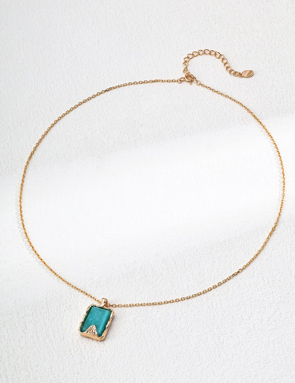 SENLORE Blue Dream Necklace – Detail Close-up