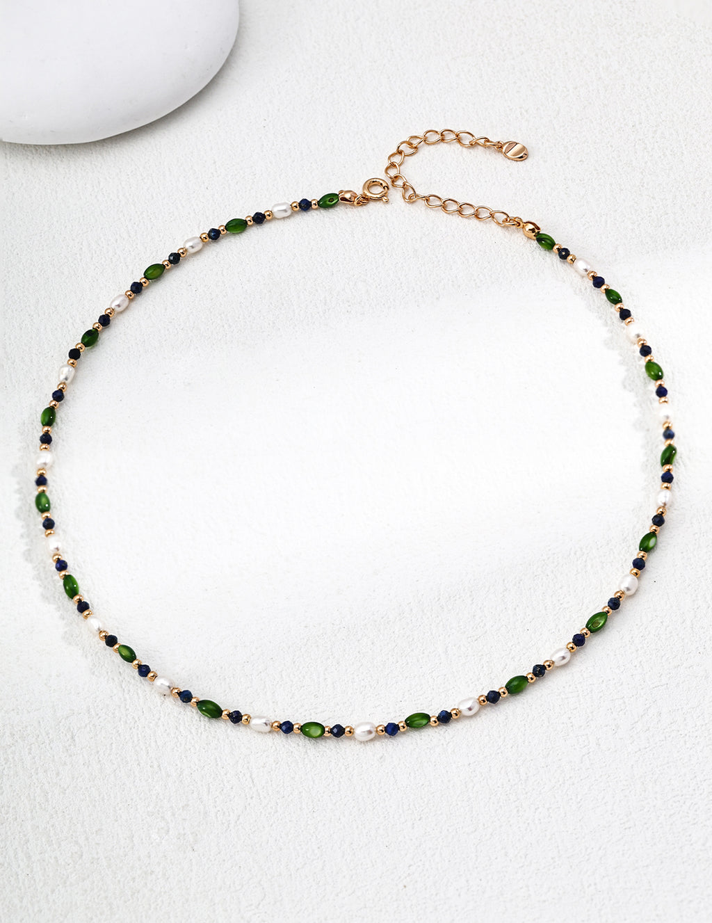 SENLORE Celestial Iridescent Necklace – Detail Close-up
