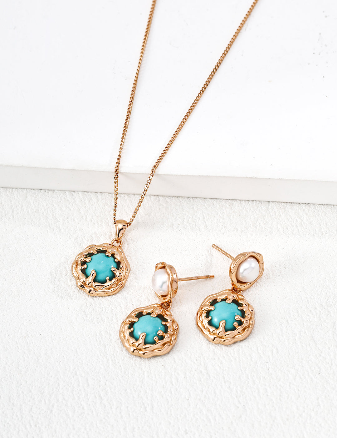 Coral Sea Turquoise Necklace — 18K Gold Vermeil, turquoise, tiger's eye | SENLORE