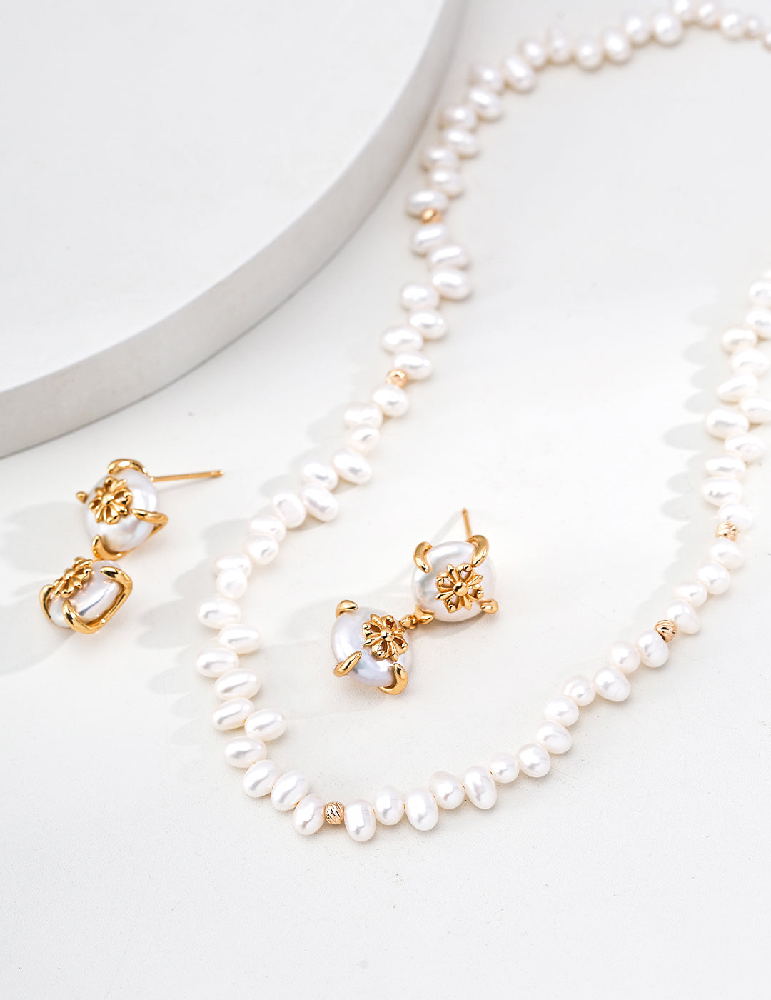 SENLORE Natural Pearl Necklace – Front View