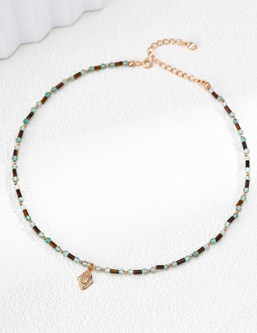 SENLORE Minimalist Turquoise Necklace – Detail Close-up