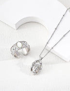 SENLORE Queen Mother-of-Pearl Necklace – Side View
