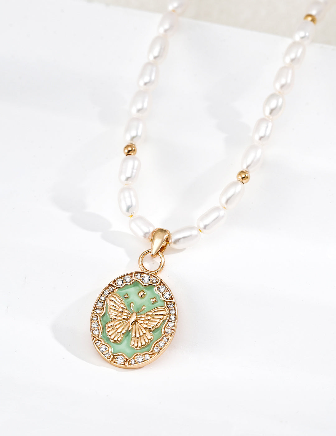 SENLORE Butterfly Pearl Necklace – Side View