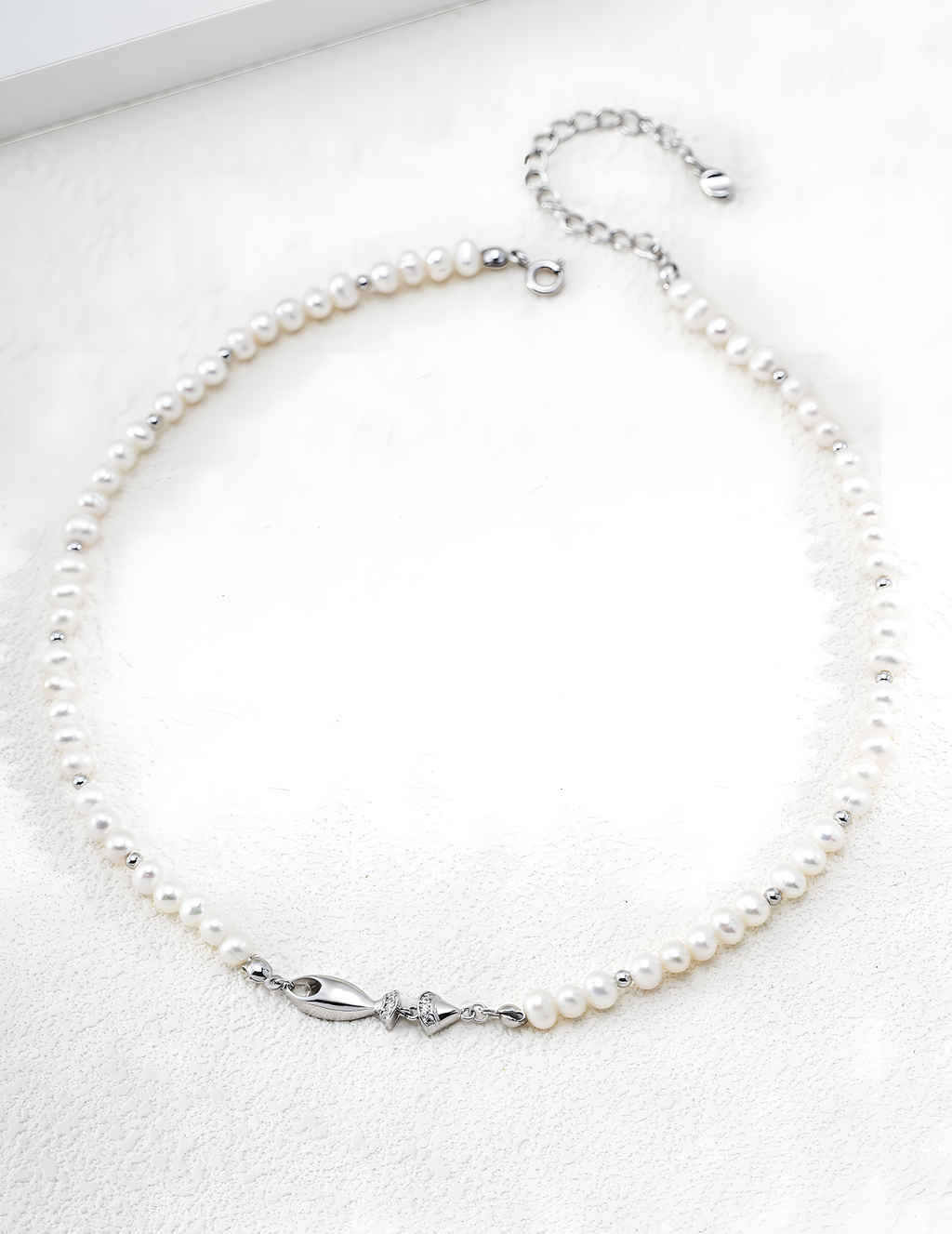 SENLORE Koi Pearl Necklace – Front View