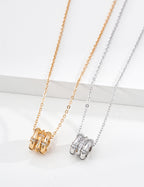 SENLORE Rotating Star Wheel Necklace – Lifestyle Shot