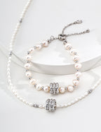SENLORE Star Wheel Pearl Necklace – Lifestyle Shot