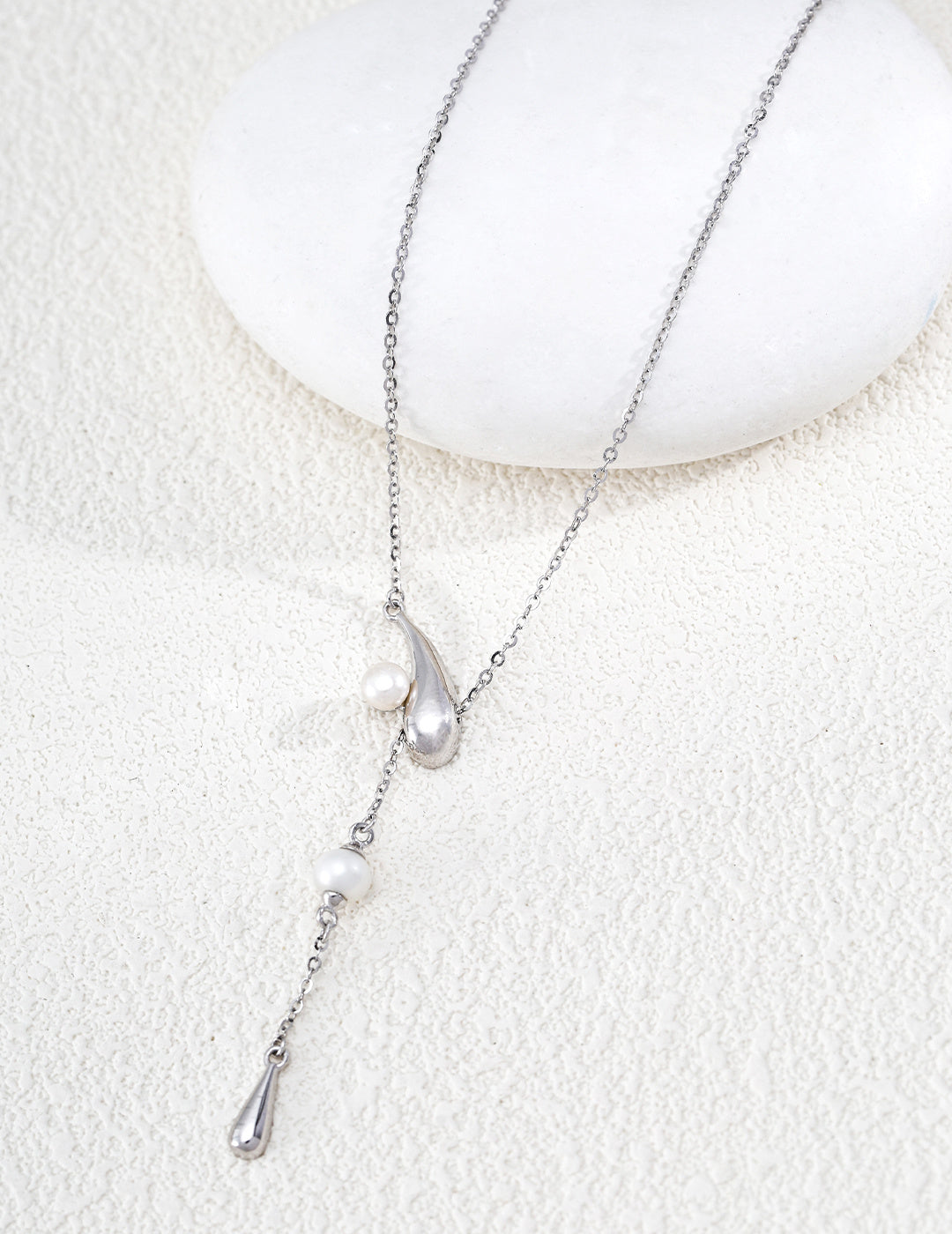 SENLORE Meteor Necklace – Side View