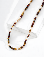 SENLORE Egg Yolk Stone Pearl Necklace – Detail Close-up