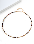 SENLORE Egg Yolk Stone Pearl Necklace – Lifestyle Shot