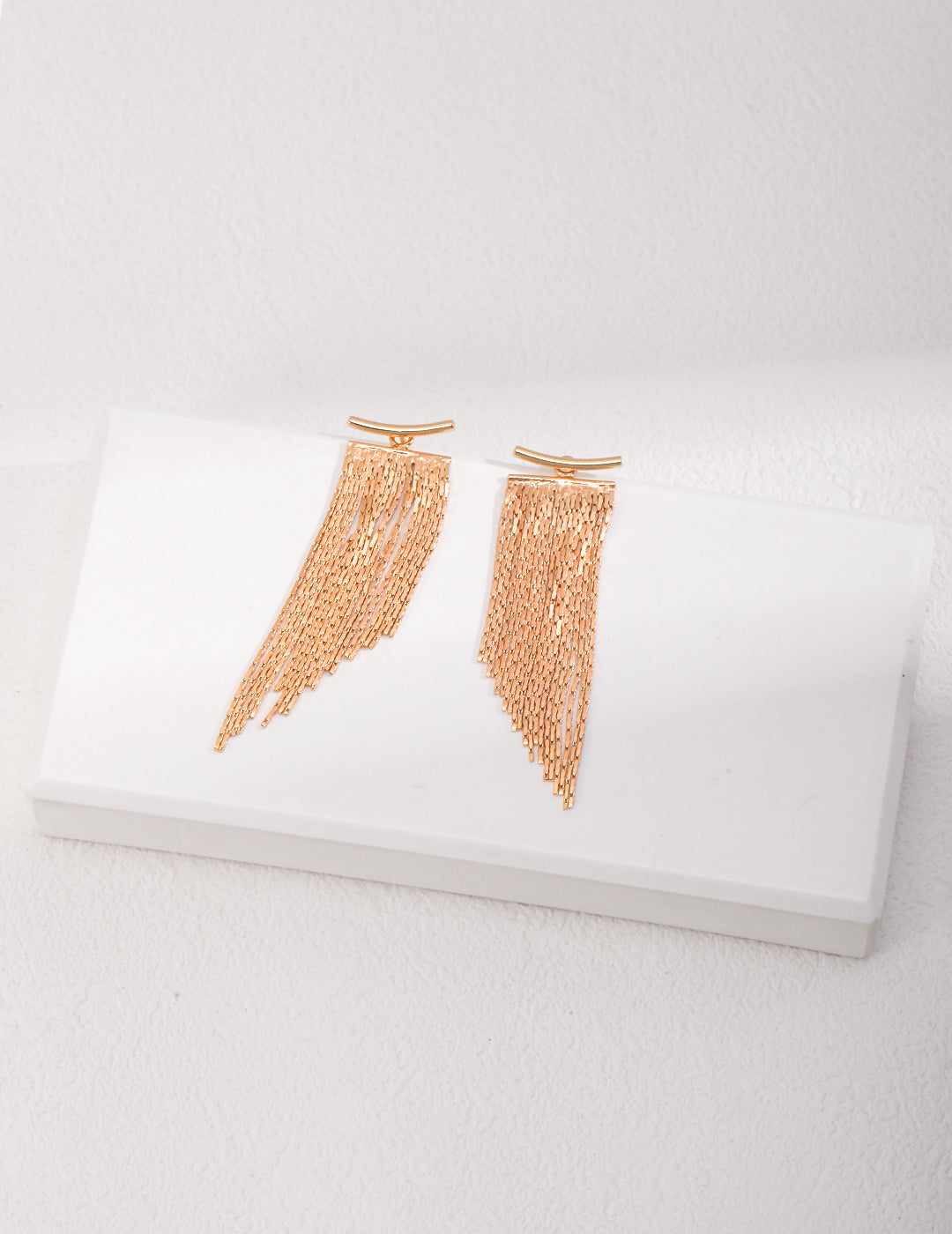 SENLORE Sterling Silver Tassel Earrings – Detail Close-up