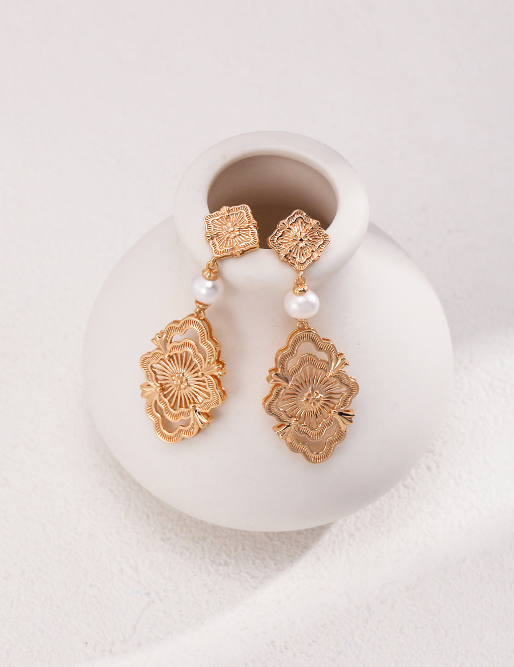 Court Openwork Pearl Earrings — 18K Gold Vermeil, natural freshwater pearl | SENLORE