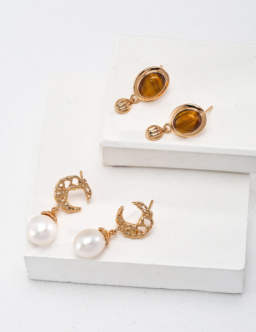 Simple Tiger's Eye Stud Earrings — 18K Gold Vermeil, tiger's eye | SENLORE