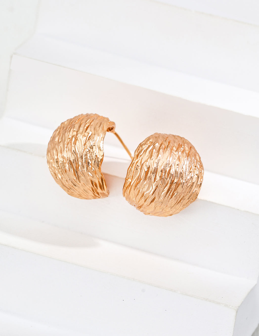 Hand-Carved Texture Earrings — Sterling Silver, 18K Gold Vermeil | SENLORE