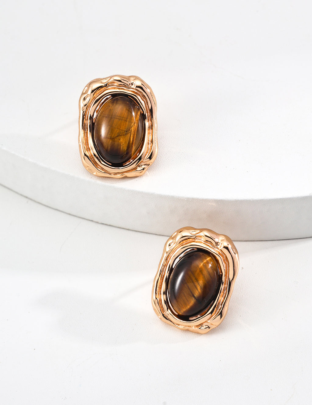 SENLORE Natural Tiger's Eye Earrings – Side View