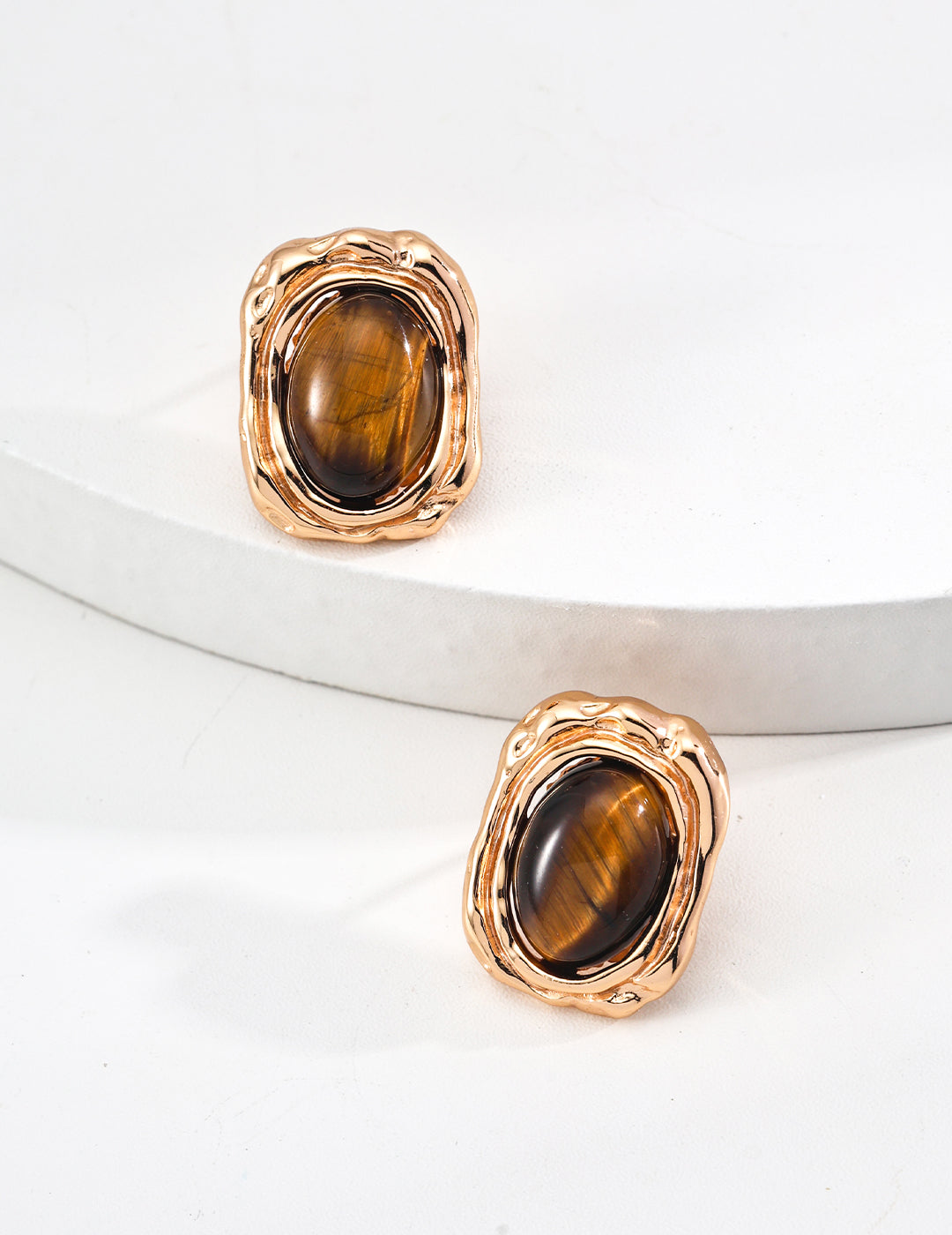 SENLORE Natural Tiger's Eye Earrings – Side View