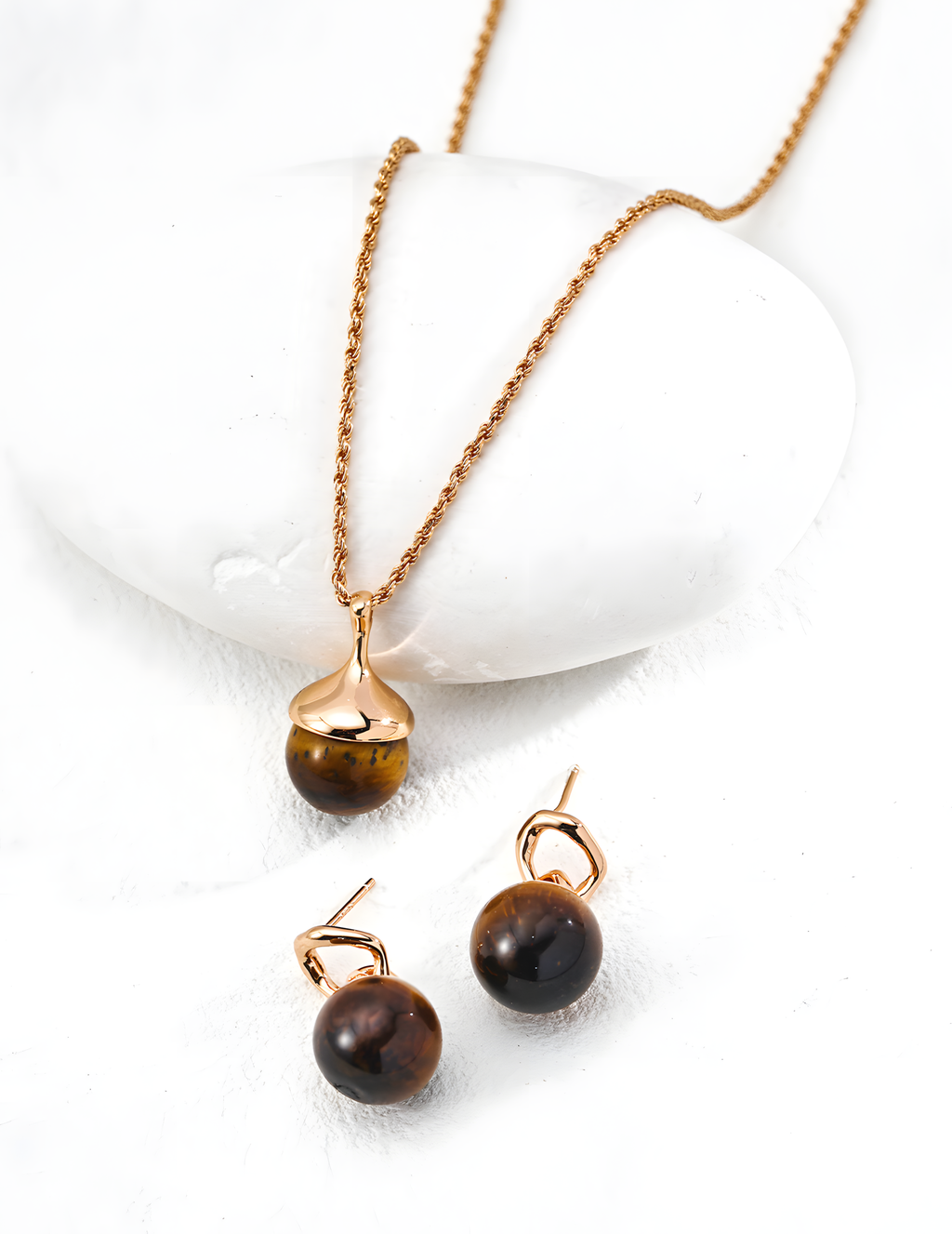 SENLORE Natural Tiger's Eye Earrings – Lifestyle Shot