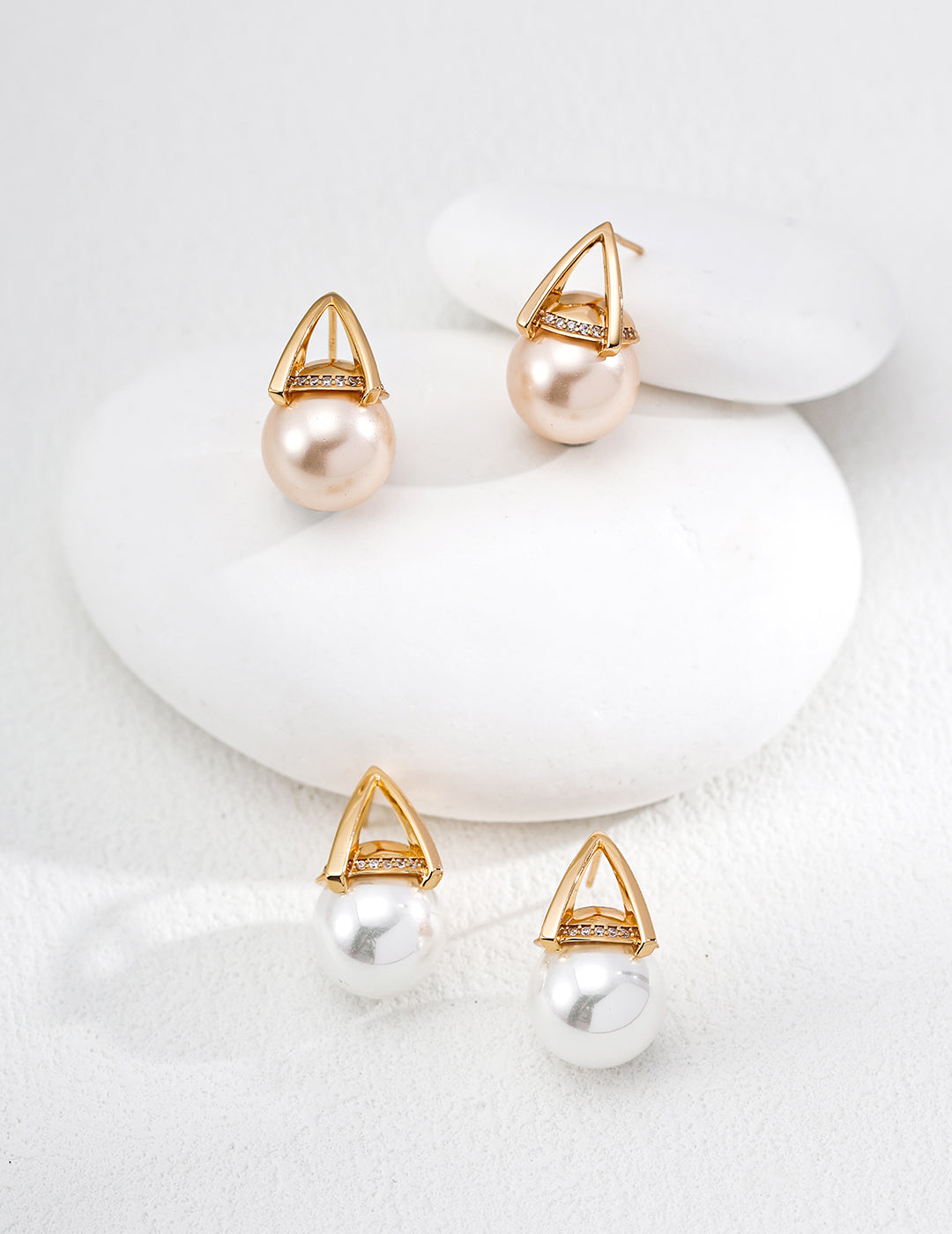 Round Pearl Earrings — 18K Gold Vermeil, natural freshwater pearl | SENLORE