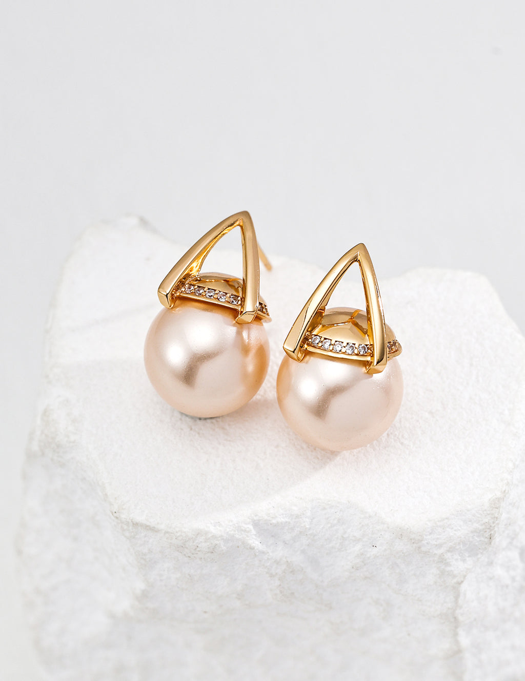 Round Pearl Earrings — 18K Gold Vermeil, natural freshwater pearl | SENLORE