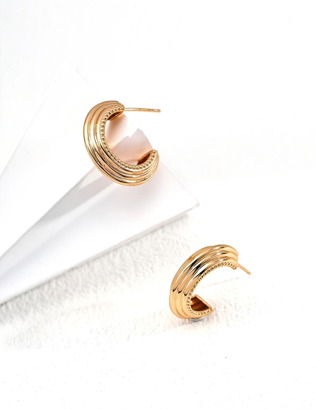 Simple Line Earrings — Sterling Silver, 18K Gold Vermeil | SENLORE