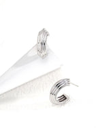 Simple Line Earrings — Sterling Silver, 18K Gold Vermeil | SENLORE