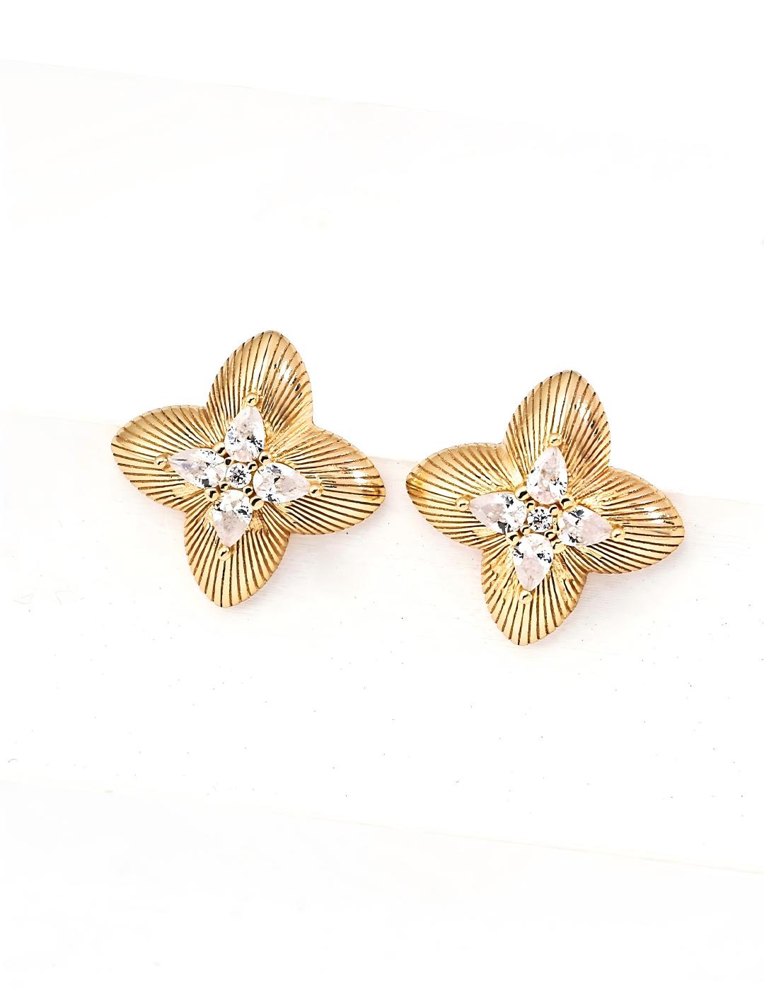 Classic Four-Leaf Clover Zircon Ring — Sterling Silver, 18K Gold Vermeil, cubic zirconia | SENLORE
