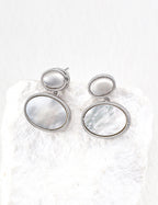 SENLORE Minimalist Mother-of-Pearl Earrings – Side View