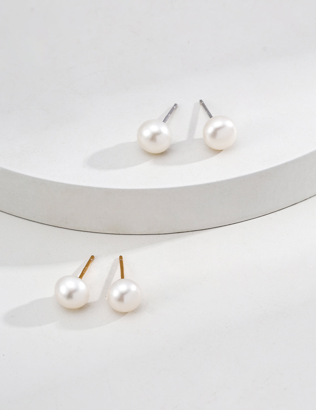 SENLORE Minimalist Natural Pearl Earrings – Front View