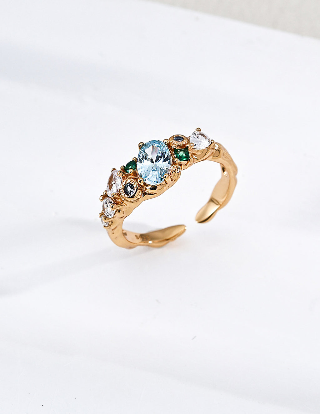 SENLORE Lush Forest Ring – Detail Close-up