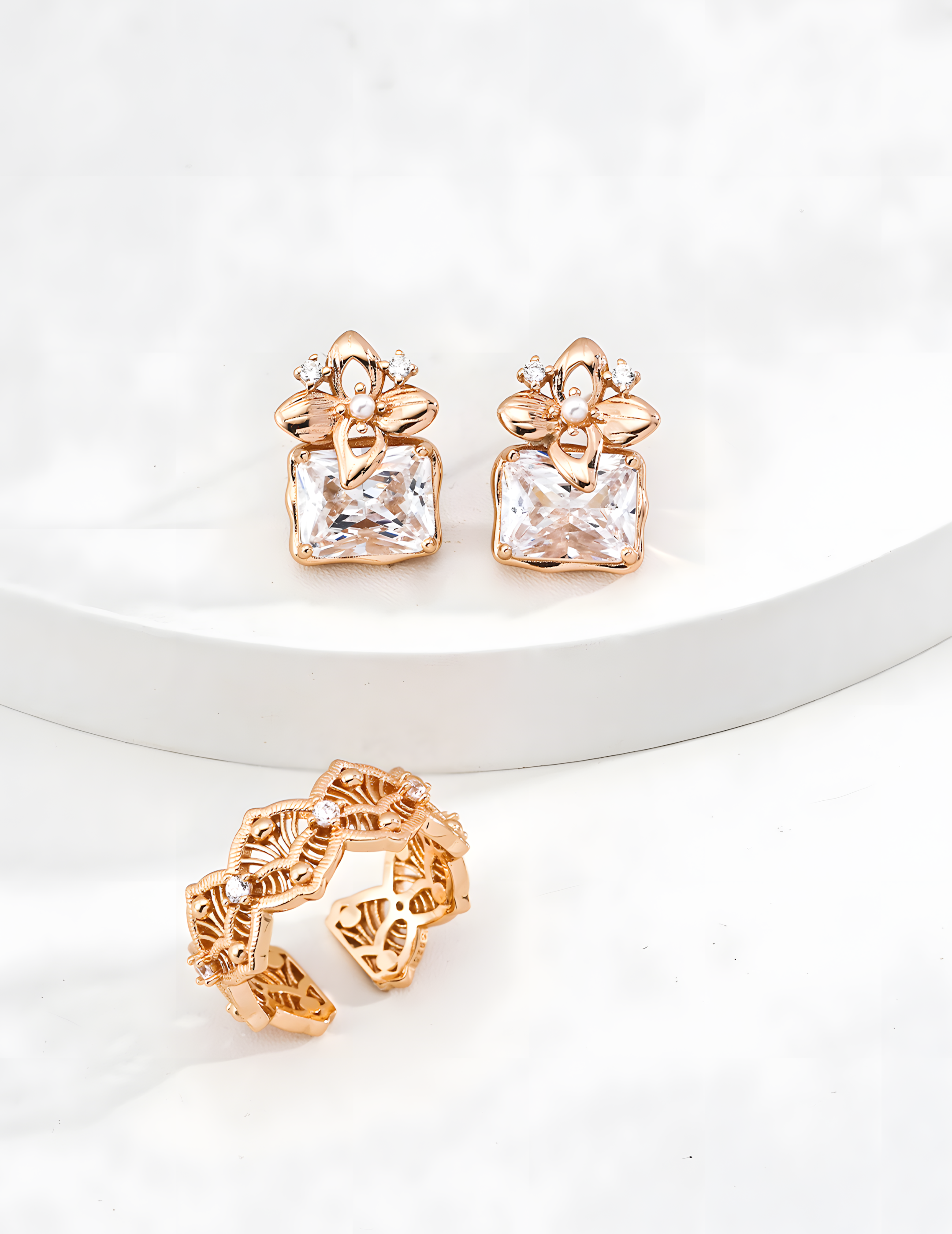 SENLORE French Style Zircon Earrings – Detail Close-up